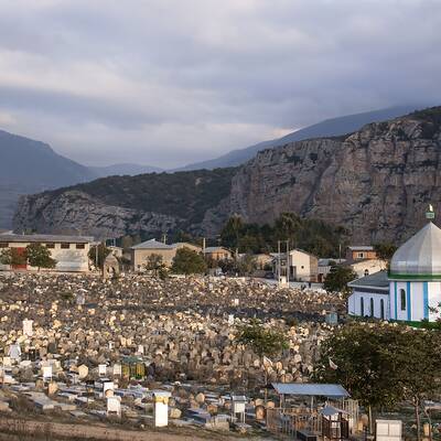 Sefid Chah Cemetery (White Cemetery)
